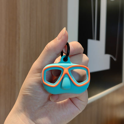 #C00007 Diving Mask Keychain Charm – Fun Silicone Snorkel Goggles Accessory for Bags, Keys & Gifts