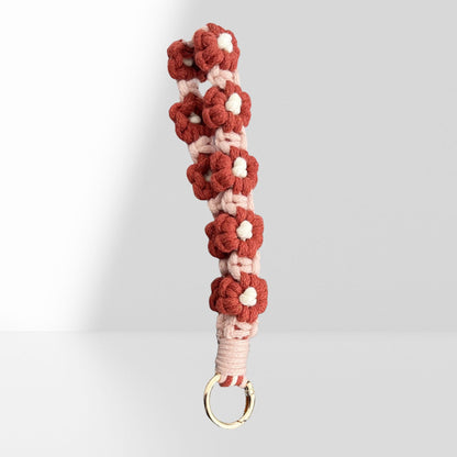 #L00015 Retro Daisy Macrame Keychain Wristlet – Boho Woven Phone Charm