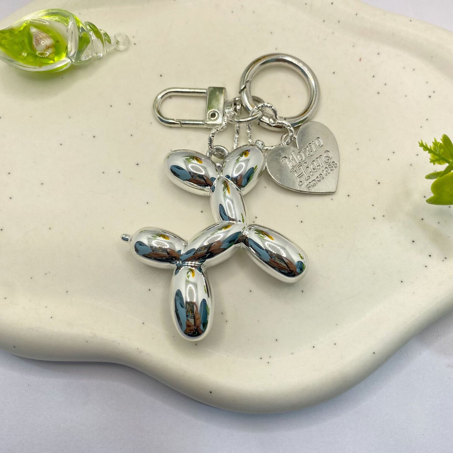 #C00001 Mezzo Piano Balloon Dog Keychain Charm – Cute Metallic & Matte Animal Bag Accessory for Women, Men, and Kids