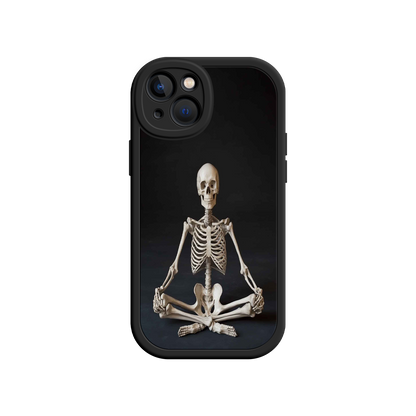#MC0041 Factory Wholesale Meditating Skeleton iPhone 17 Case – Gothic Skelly Yoga Art, Anatomical Design, Spiritual Aesthetic
