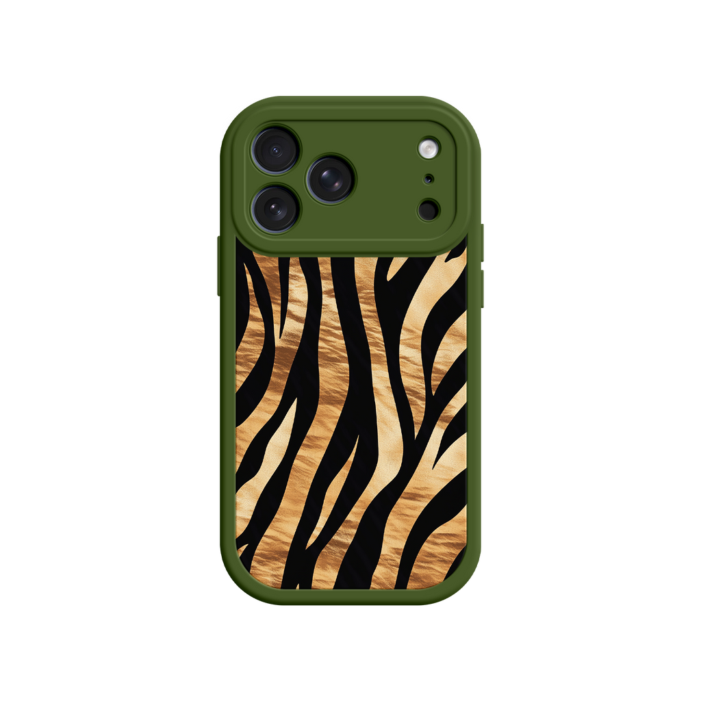 Trendy phone case with jungle-inspired print