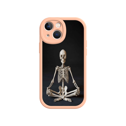 #MC0041 Factory Wholesale Meditating Skeleton iPhone 17 Case – Gothic Skelly Yoga Art, Anatomical Design, Spiritual Aesthetic