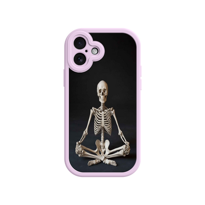 #MC0041 Factory Wholesale Meditating Skeleton iPhone 17 Case – Gothic Skelly Yoga Art, Anatomical Design, Spiritual Aesthetic
