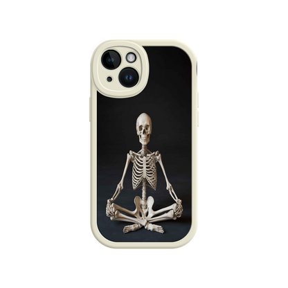 #MC0041 Factory Wholesale Meditating Skeleton iPhone 17 Case – Gothic Skelly Yoga Art, Anatomical Design, Spiritual Aesthetic