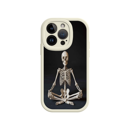 #MC0041 Factory Wholesale Meditating Skeleton iPhone 17 Case – Gothic Skelly Yoga Art, Anatomical Design, Spiritual Aesthetic