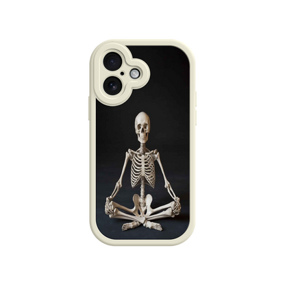 #MC0041 Factory Wholesale Meditating Skeleton iPhone 17 Case – Gothic Skelly Yoga Art, Anatomical Design, Spiritual Aesthetic