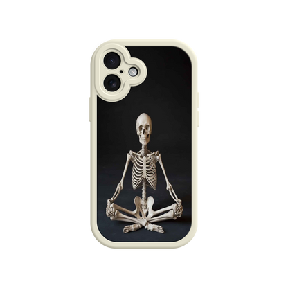 #MC0041 Factory Wholesale Meditating Skeleton iPhone 17 Case – Gothic Skelly Yoga Art, Anatomical Design, Spiritual Aesthetic