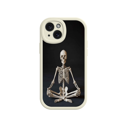 #MC0041 Factory Wholesale Meditating Skeleton iPhone 17 Case – Gothic Skelly Yoga Art, Anatomical Design, Spiritual Aesthetic